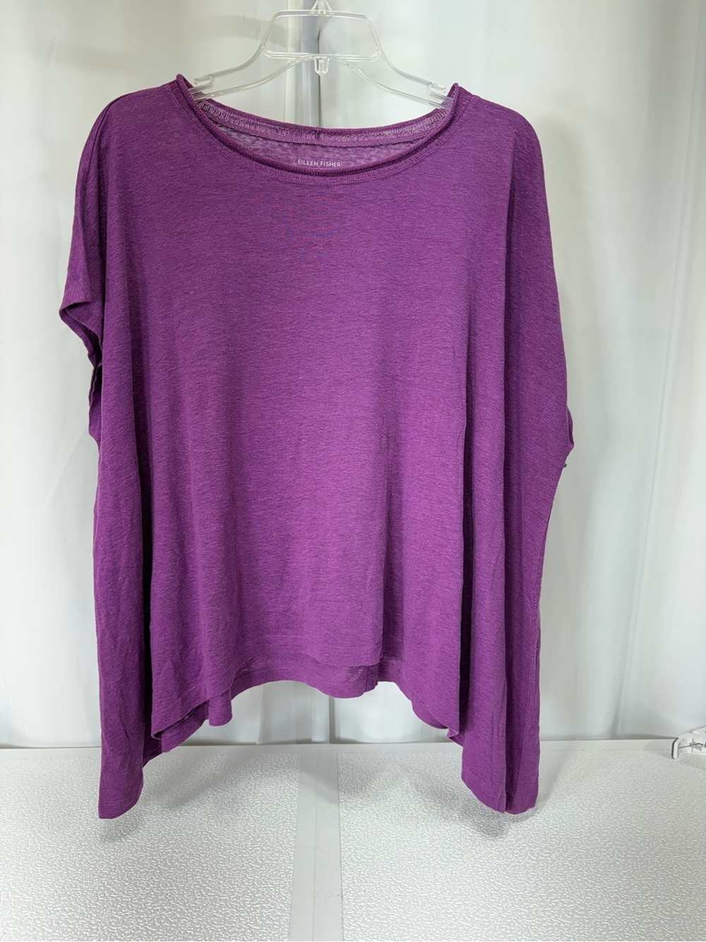 Eileen Fisher Relaxed Scoop-Neck Long-Sleeve Linen Tee in Vibrant Purple 4176